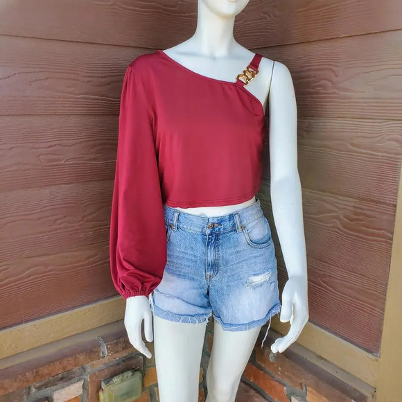 SHEIN Curve Red and Gold Crop Top Blouse Size 0XL Chain Detail NWOT - Picture 1 of 15